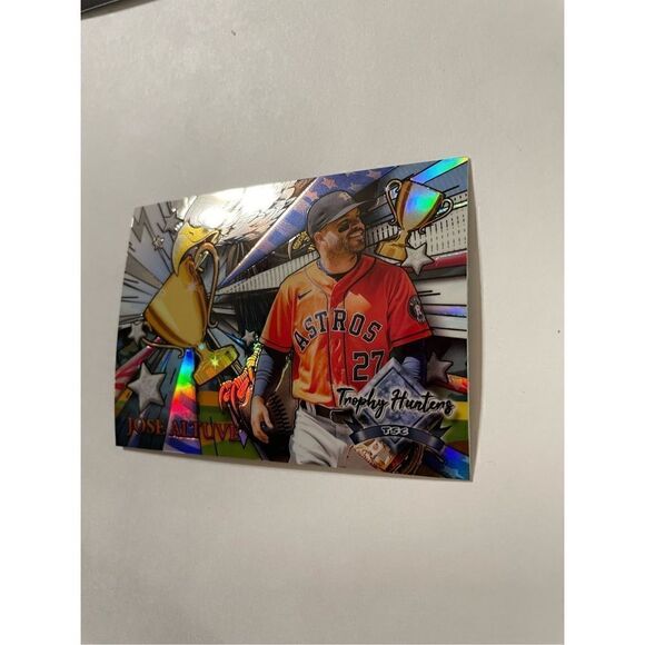 Jose Altuve trophy hunters 2022 topp stadium club chrome #RL-33 mint condition - Picture 2 of 3